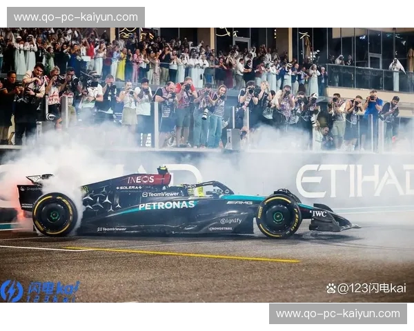 F1频道：赛道上的速度与故事